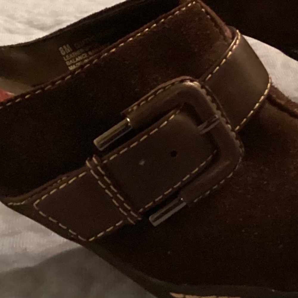 Aerosoles - Brown Suede Mule 3” heel, size 8 - Picture 2 of 5